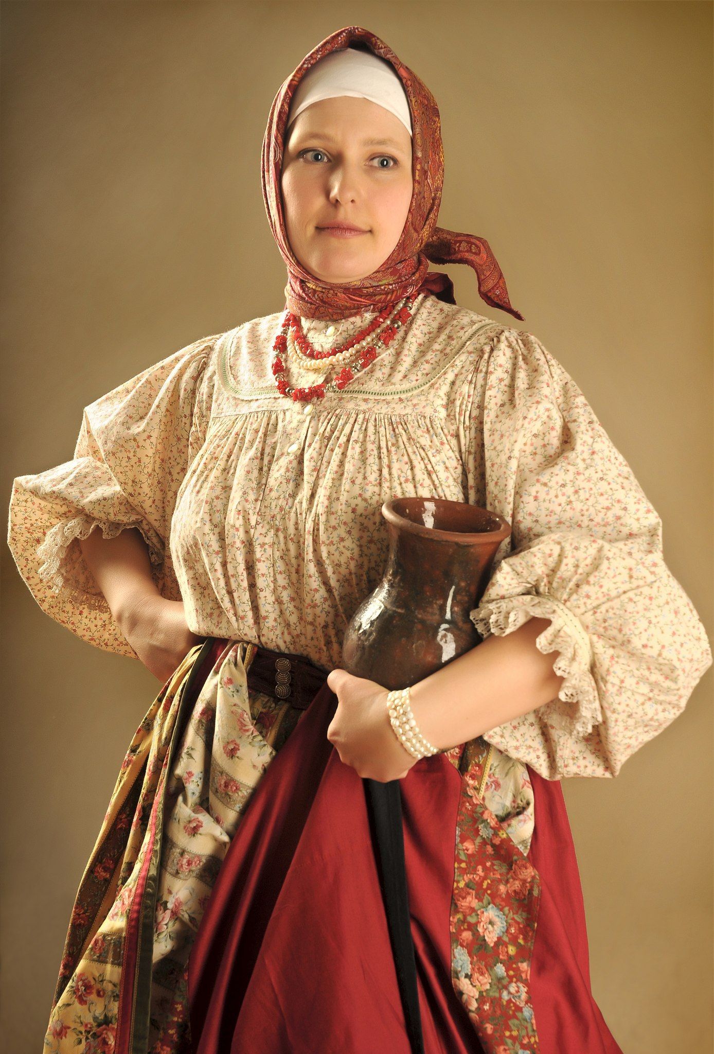 Girls in Slavic costumes in Mecca